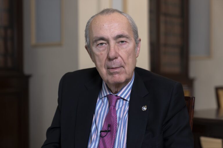 Luis Alberto de Cuenca